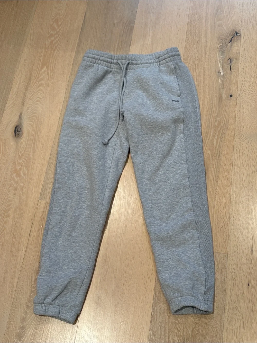 TNA Grey Rib-Panel Sweatpants - Picture 2 of 4